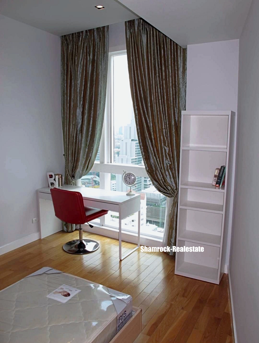 MILLENNIUM Residences Shamrock Real Estate